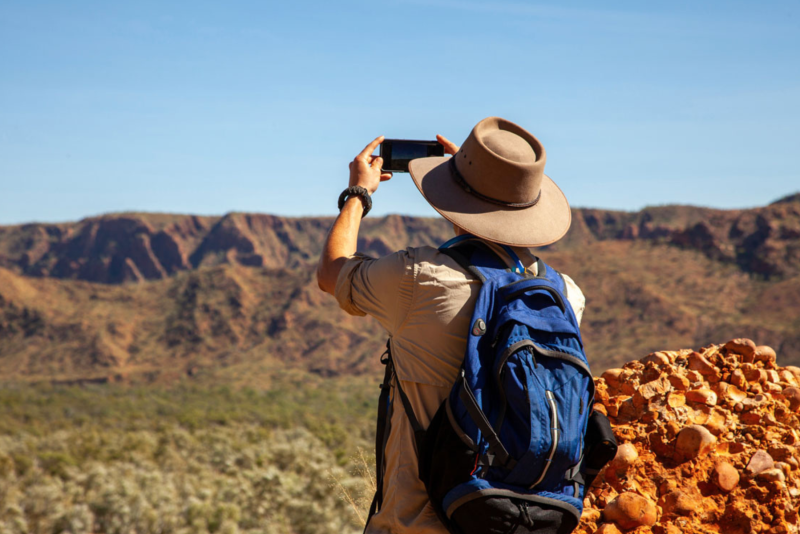 5 ways to take control of your finances as a travel nurse