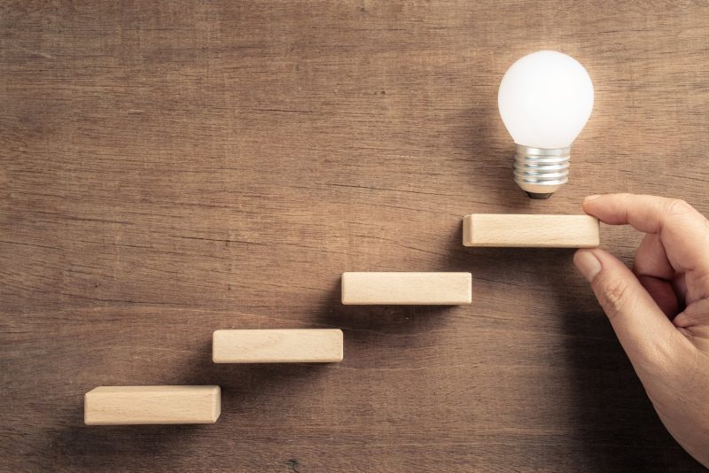 5 steps to becoming and navigating your career as a travel nurse